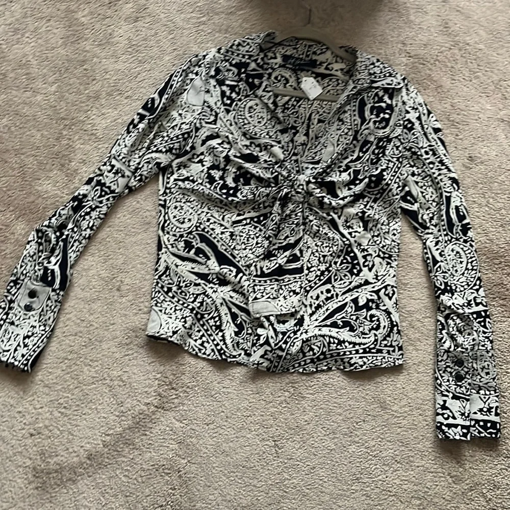NWT Jeff Gallano black & cream blouse Size 2- Medium - Picture 1 of 4